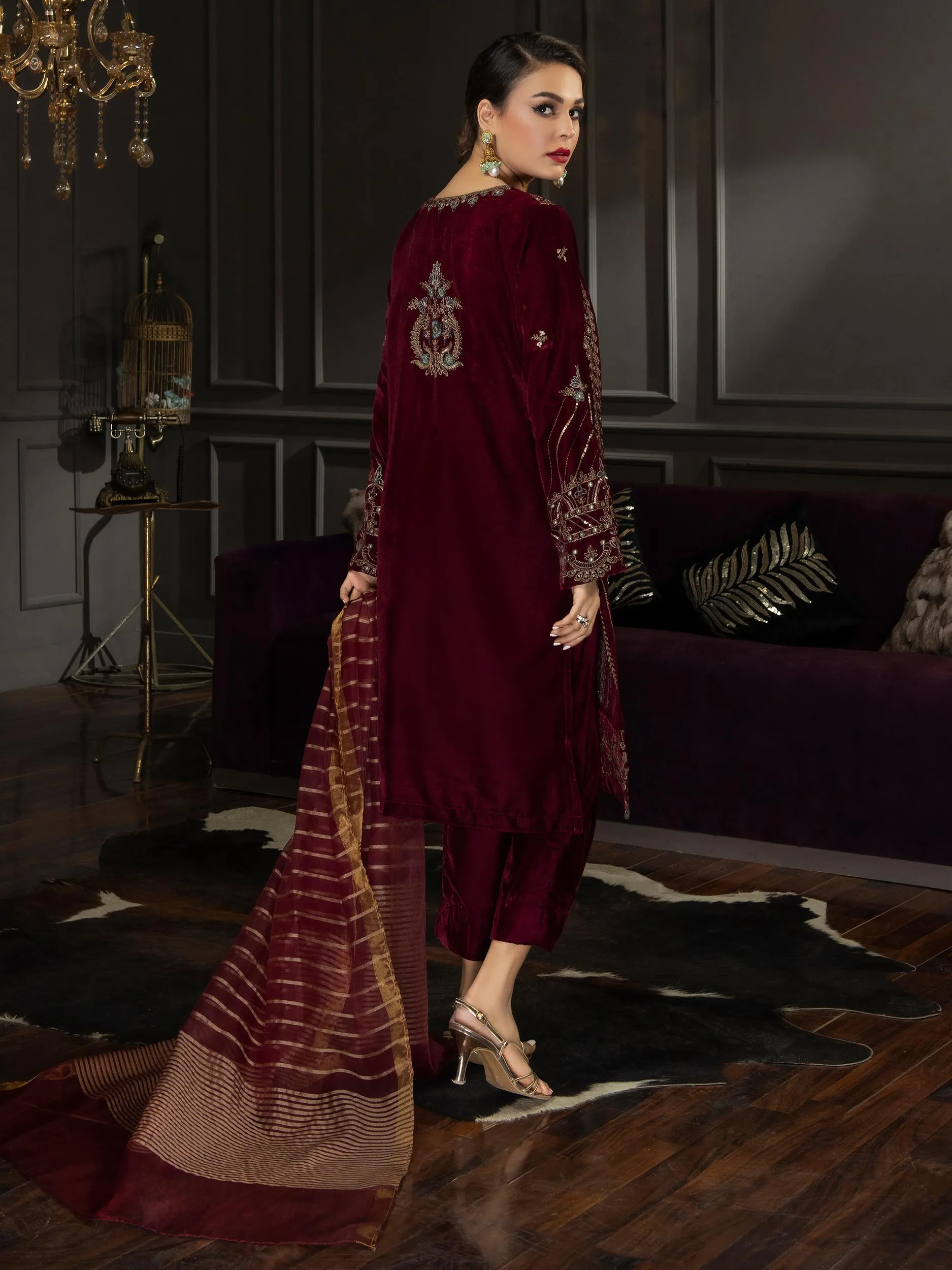 3 Piece Velvet Suit-Embroidered (Unstitched)