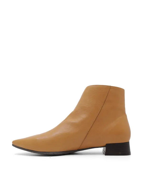 BUENO MEG ANKLE BOOTS
